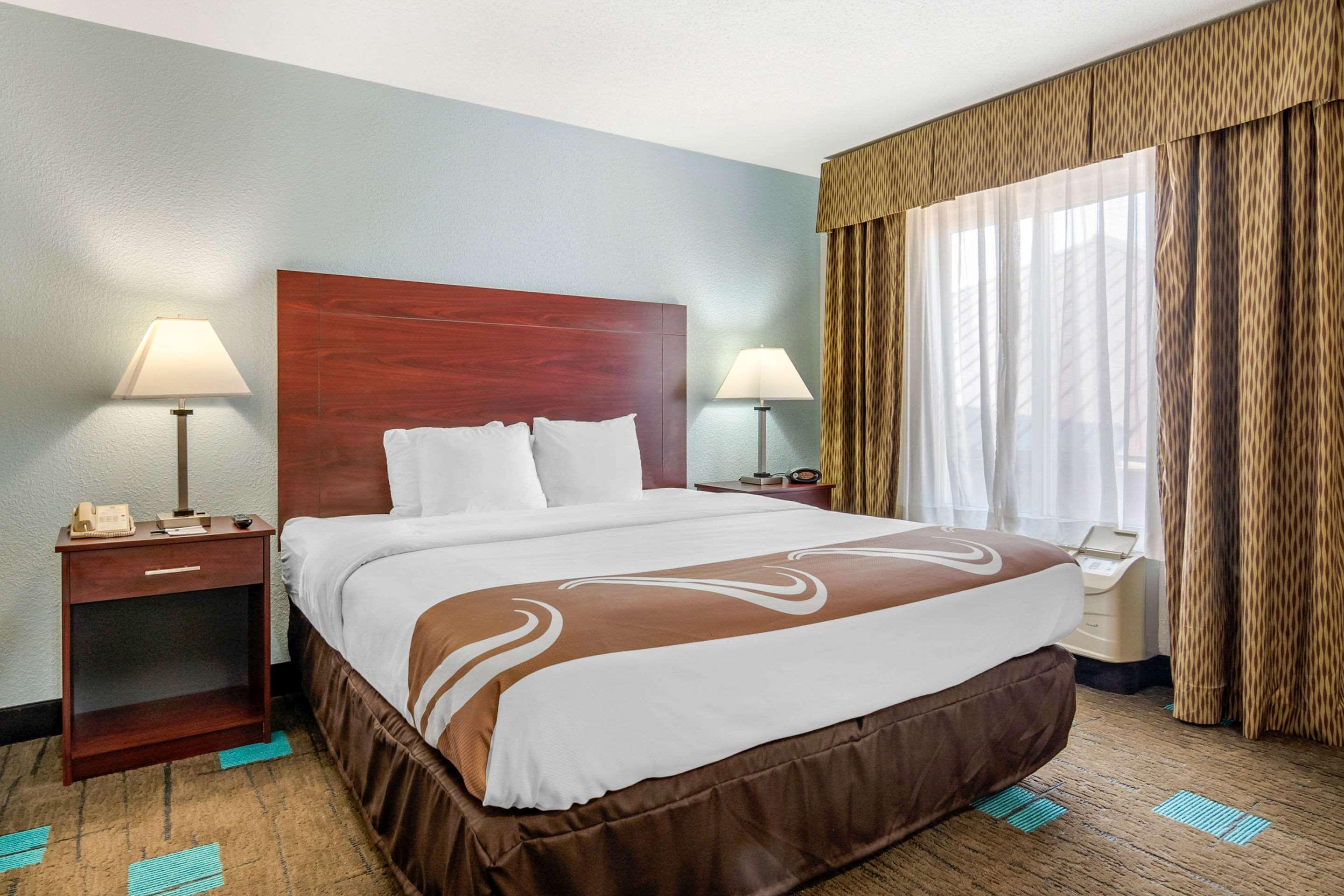 Quality Suites Kansas City International Airport Esterno foto